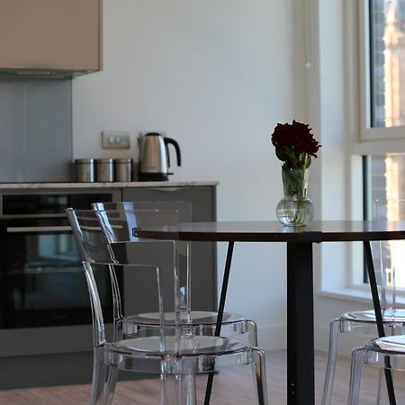 Crown X Chapel Apartments Manchester Ngoại thất bức ảnh