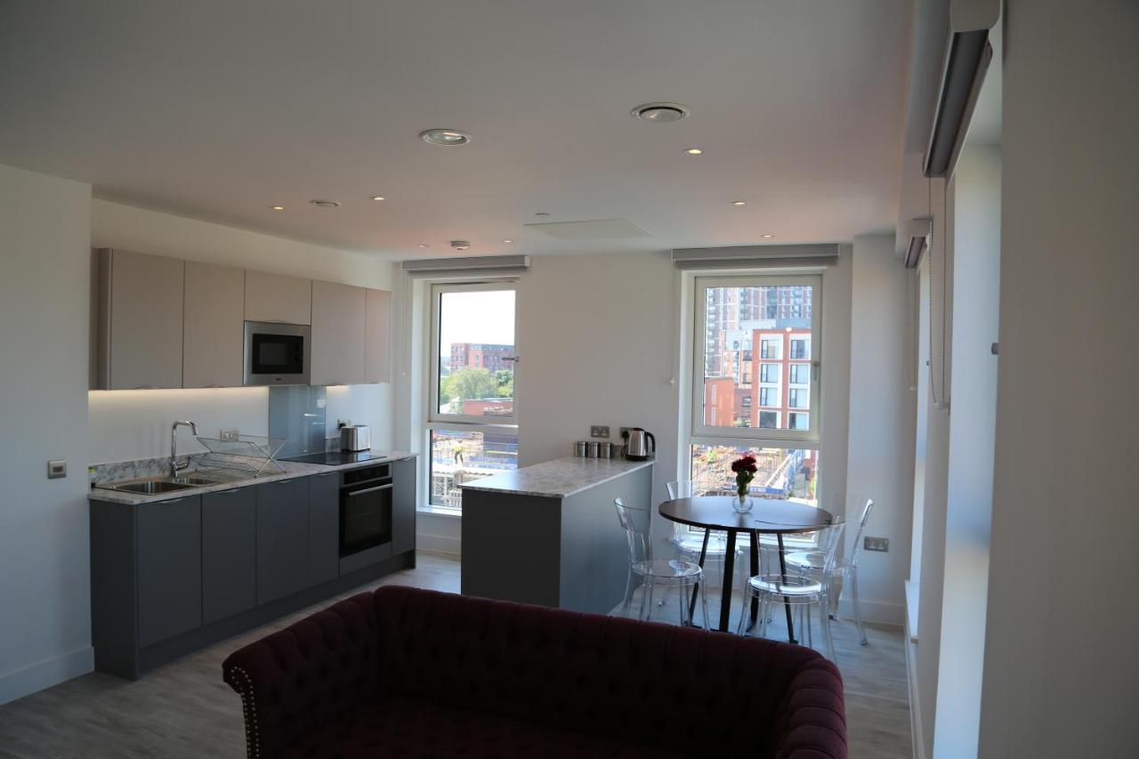 Crown X Chapel Apartments Manchester Ngoại thất bức ảnh